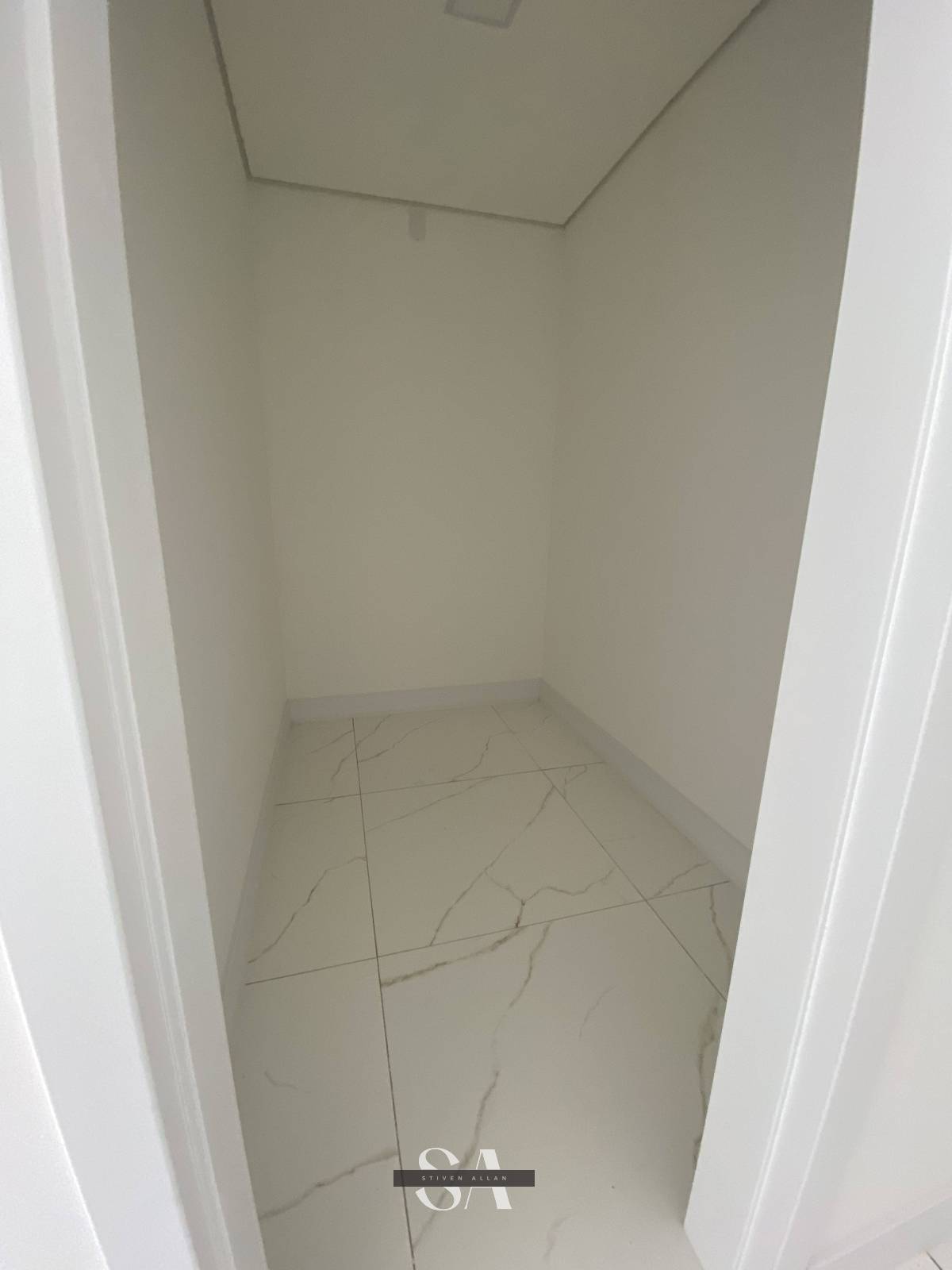 Casa à venda com 3 quartos, 196m² - Foto 9
